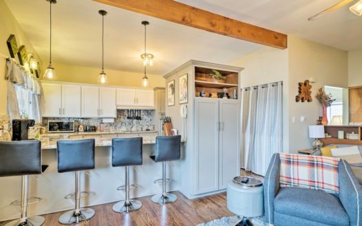 Newly remodeled Colorado Springs Home with Mountain Views